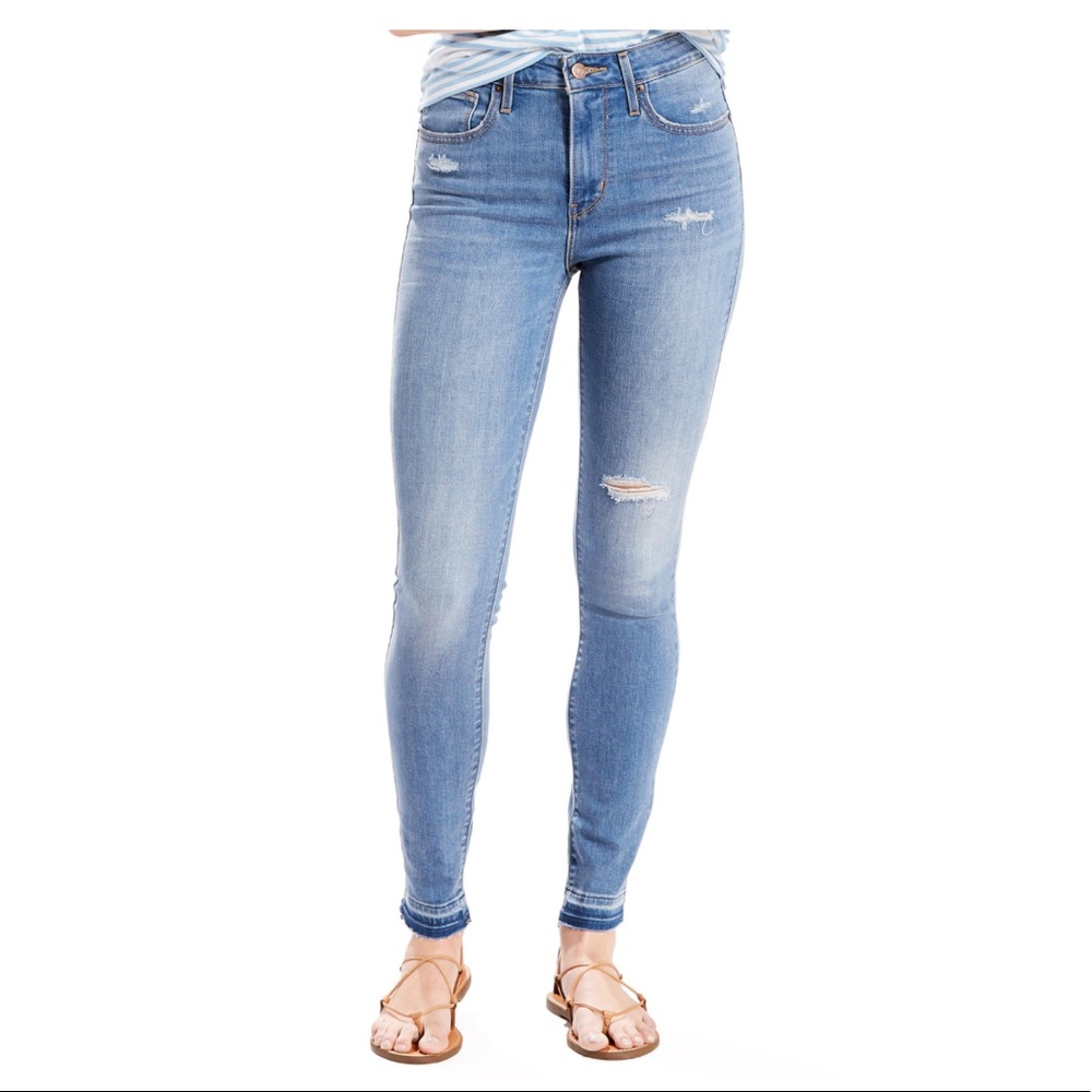 Levi's 721 High Rise Skinny Jeans ✨
